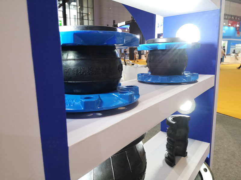 【2019】年上海国际泵管阀展览会金属软连接“客户来访”