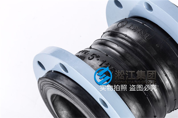 重庆万达广场项目二期给水管接入DN125双球橡胶软连接